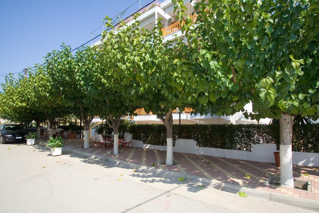 Hotel Aidipsos Лутра Едипсу Екстериор снимка