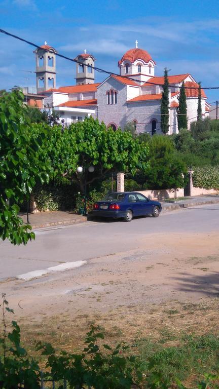 Hotel Aidipsos Лутра Едипсу Екстериор снимка